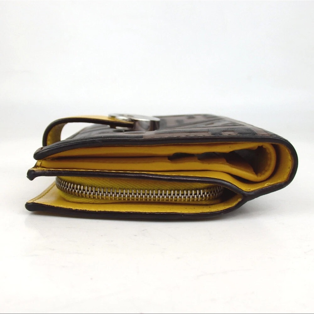 Vitello Cruise F is Fendi Bi-Color Embossed Compact Wallet - Picture 3 of 12
